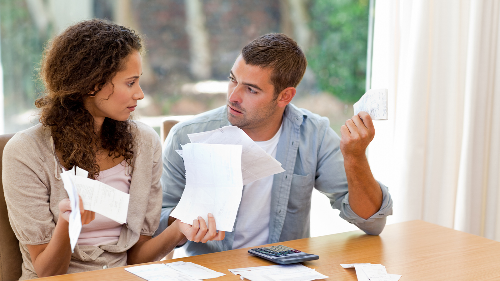 Navigating Financial Stress in Relationships